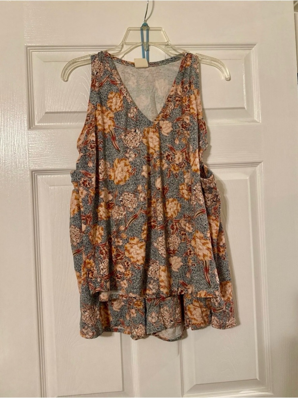 Matilda Jane Floral V-Neck Sleeveless Tank pjs L